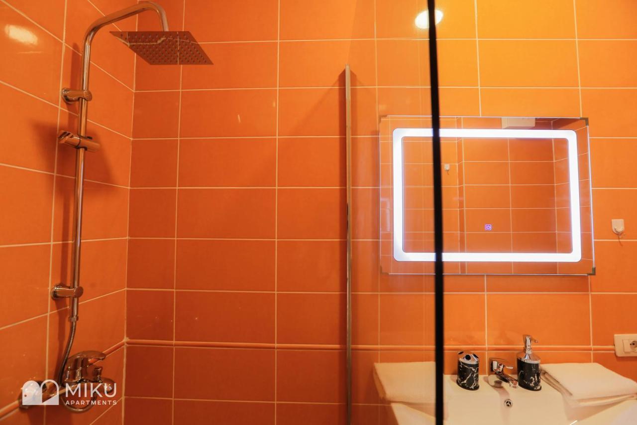 Miku Apartment - Perfect 1Bedroom At Komuna E Parisit Тирана Екстериор снимка