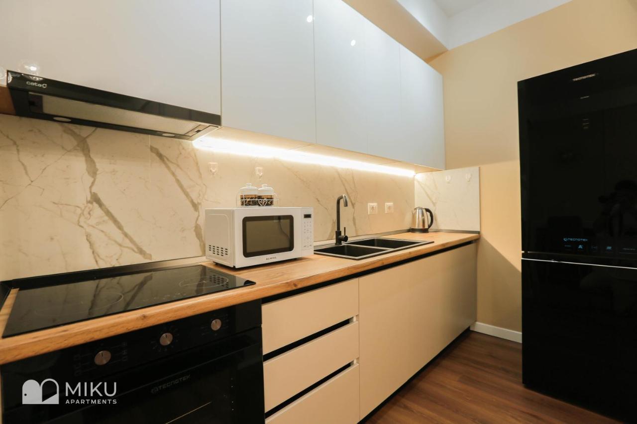 Miku Apartment - Perfect 1Bedroom At Komuna E Parisit Тирана Екстериор снимка