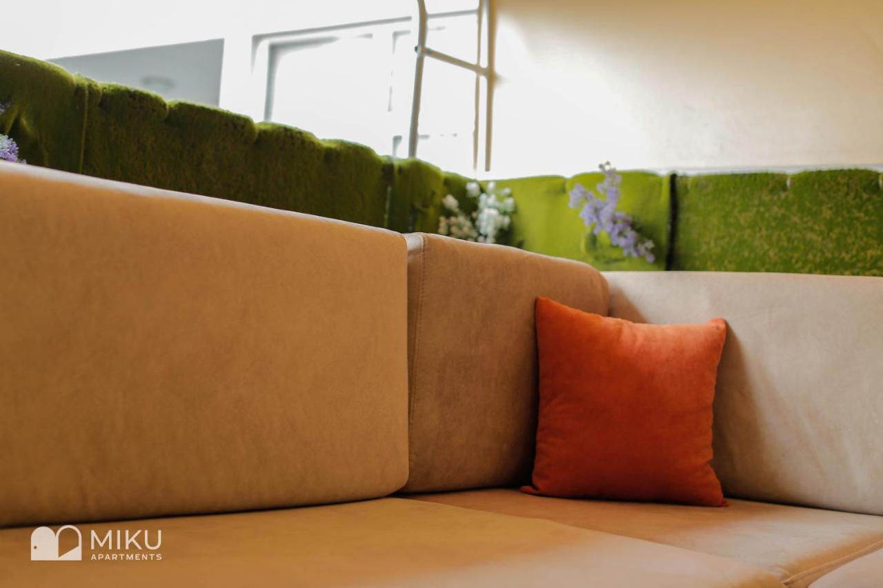 Miku Apartment - Perfect 1Bedroom At Komuna E Parisit Тирана Екстериор снимка